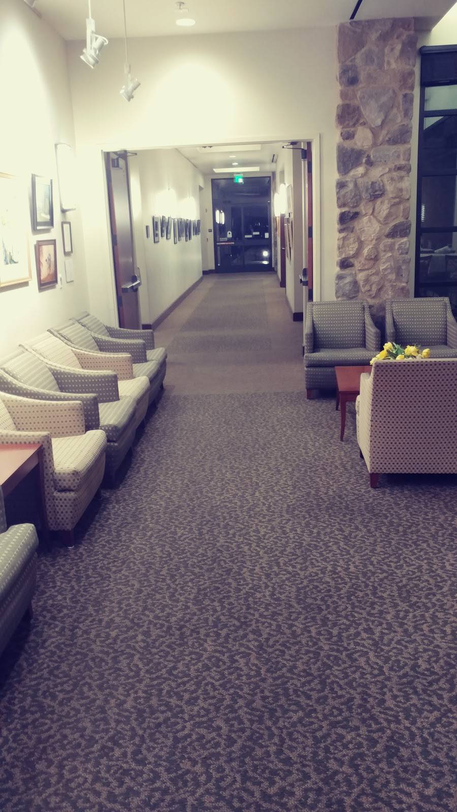 Creekside Grill | restaurant | 2913, 1010 Stanley Dollar Dr, Walnut Creek, CA 94595, USA | 9259498658 OR +1 925-949-8658