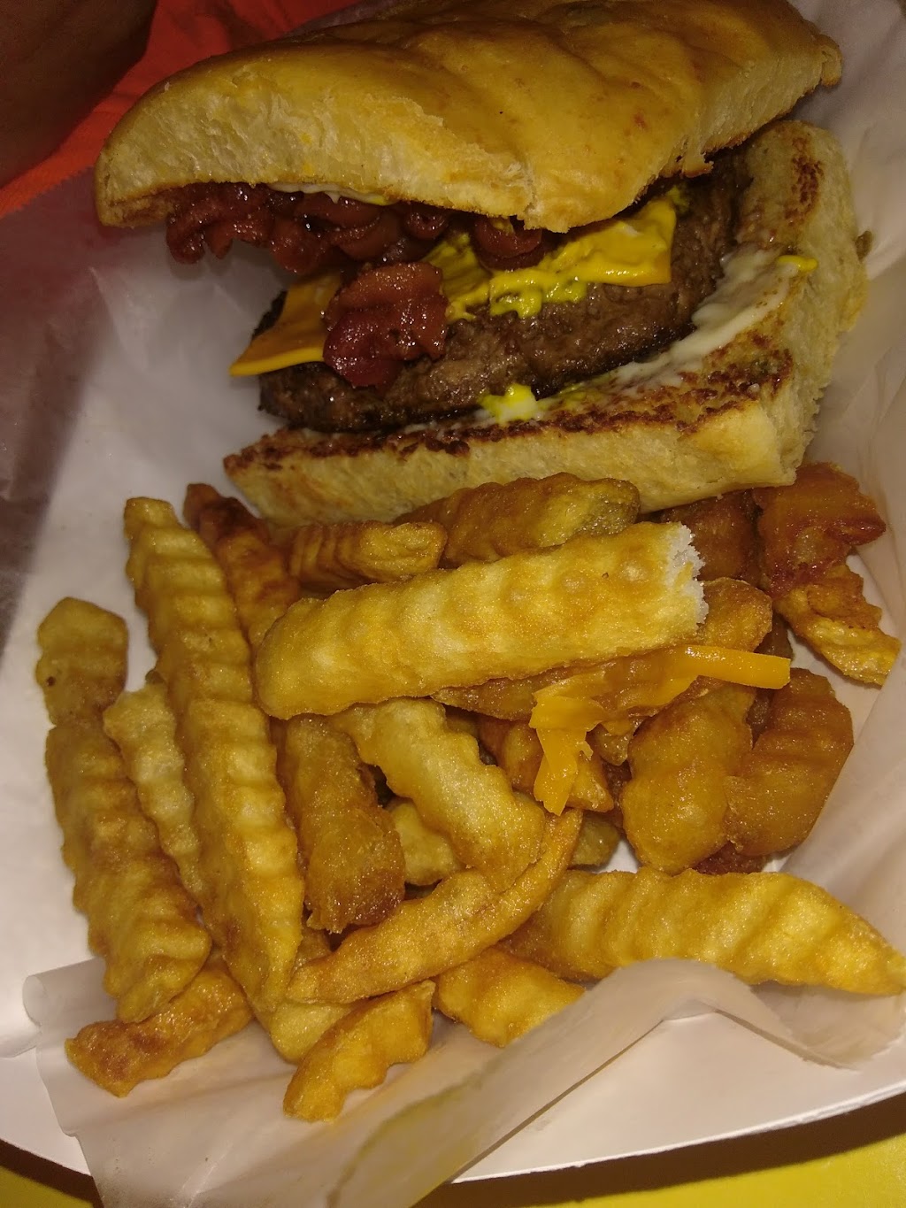 Big Johns Burgers | restaurant | 1901 4th St, Jonesville, LA 71343, USA | 3183396158 OR +1 318-339-6158