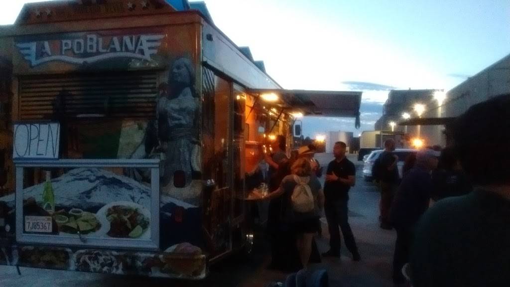 La Poblana | restaurant | 2010 Williams St, San Leandro, CA 94577, USA | 5108834555 OR +1 510-883-4555