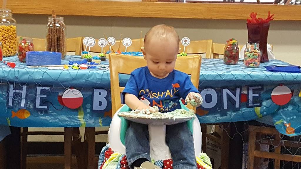 Me-n-Eds Neighborhood Pizza Parlor | restaurant | 375 W Sierra Ave, Kingsburg, CA 93631, USA | 5598970220 OR +1 559-897-0220