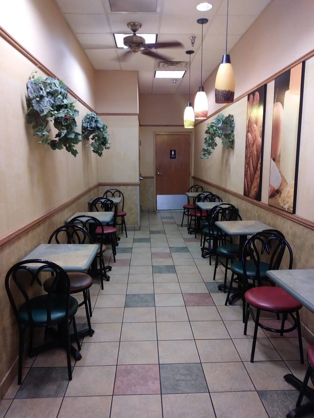 Subway Restaurants | restaurant | 5839 SW 75th Street Suite 107 Phase IIA, Tower Square Shopping Center, Gainesville, FL 32608, USA | 3523777178 OR +1 352-377-7178
