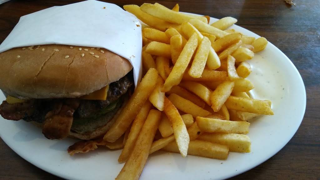 Harrys Place | restaurant | 7181 W Garden Grove Blvd, Garden Grove, CA 92841, USA | 7148959745 OR +1 714-895-9745