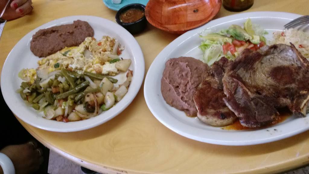 Marianos Restaurant | restaurant | 1609 West Ave, San Antonio, TX 78201, USA | 2103547998 OR +1 210-354-7998