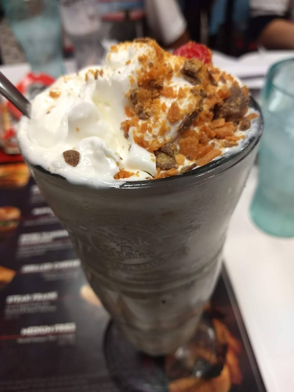Steak n Shake | restaurant | 103 N State Rd 135, Greenwood, IN 46142, USA | 3178891180 OR +1 317-889-1180