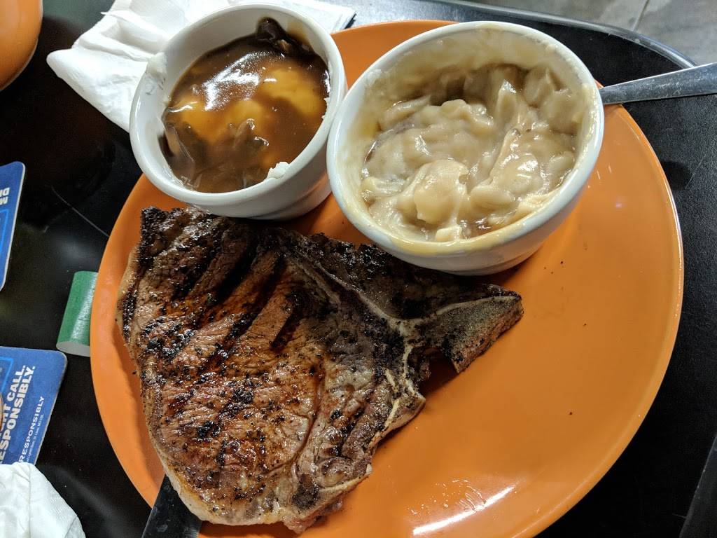 Bowstring Bar & Grill | restaurant | 109 N Water St, Caledonia, OH 43314, USA | 4198454100 OR +1 419-845-4100