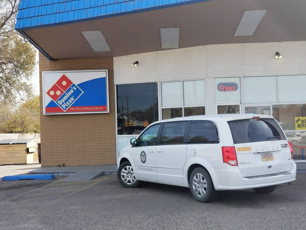 Dominos Pizza | meal delivery | 3471 NM-47, Los Lunas, NM 87031, USA | 5055653030 OR +1 505-565-3030