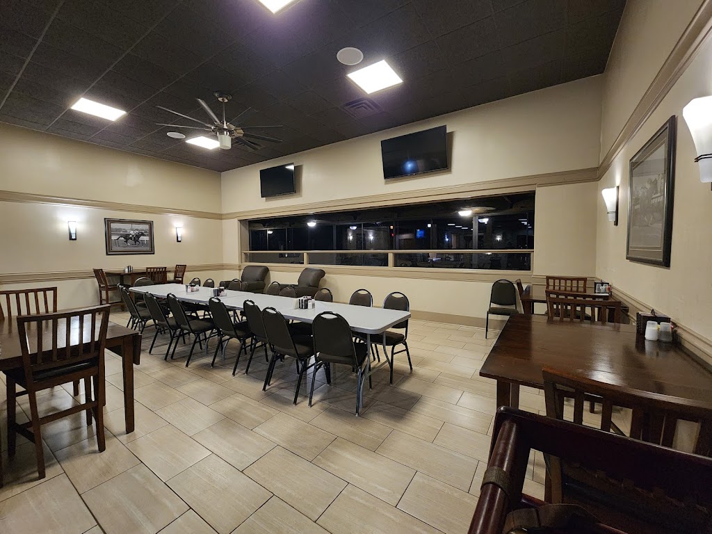 Champions Grille | restaurant | 505 Marriott Dr, Clarksville, IN 47129, USA | 8122834411 OR +1 812-283-4411