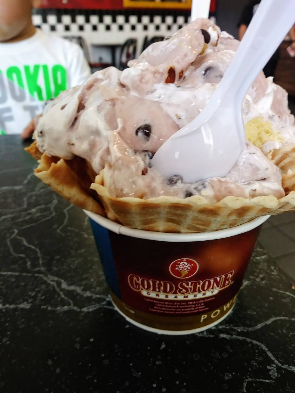 Cold Stone Creamery | bakery | 17015 N 7th St, Phoenix, AZ 85022, USA | 6024049202 OR +1 602-404-9202