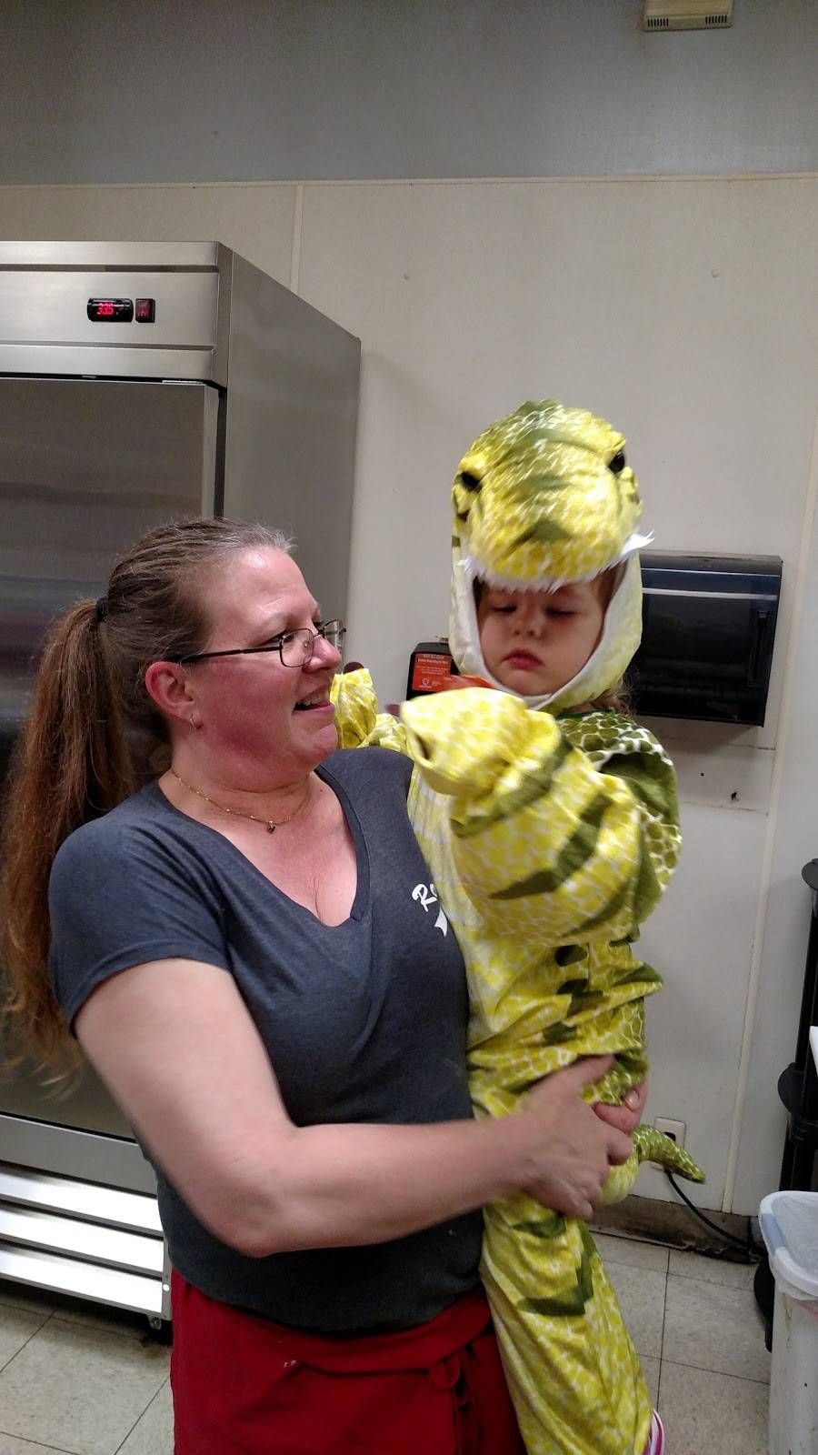 Rons Pizza | restaurant | 5562 N Springboro Pike, Dayton, OH 45449, USA | 9372982355 OR +1 937-298-2355