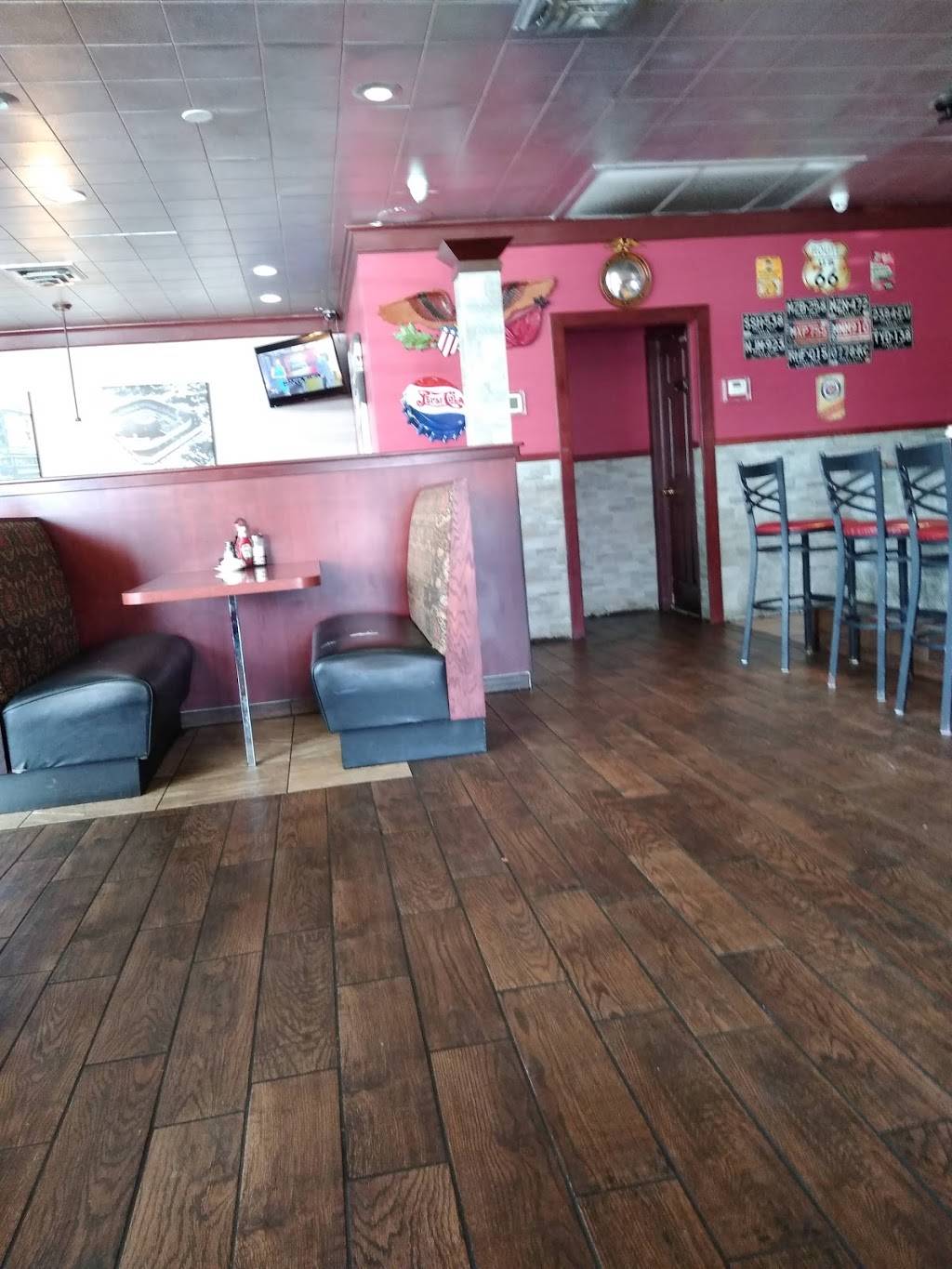 Four Brothers Fine Family Dining | restaurant | 17017 E Warren Ave, Detroit, MI 48224, USA | 3136479611 OR +1 313-647-9611