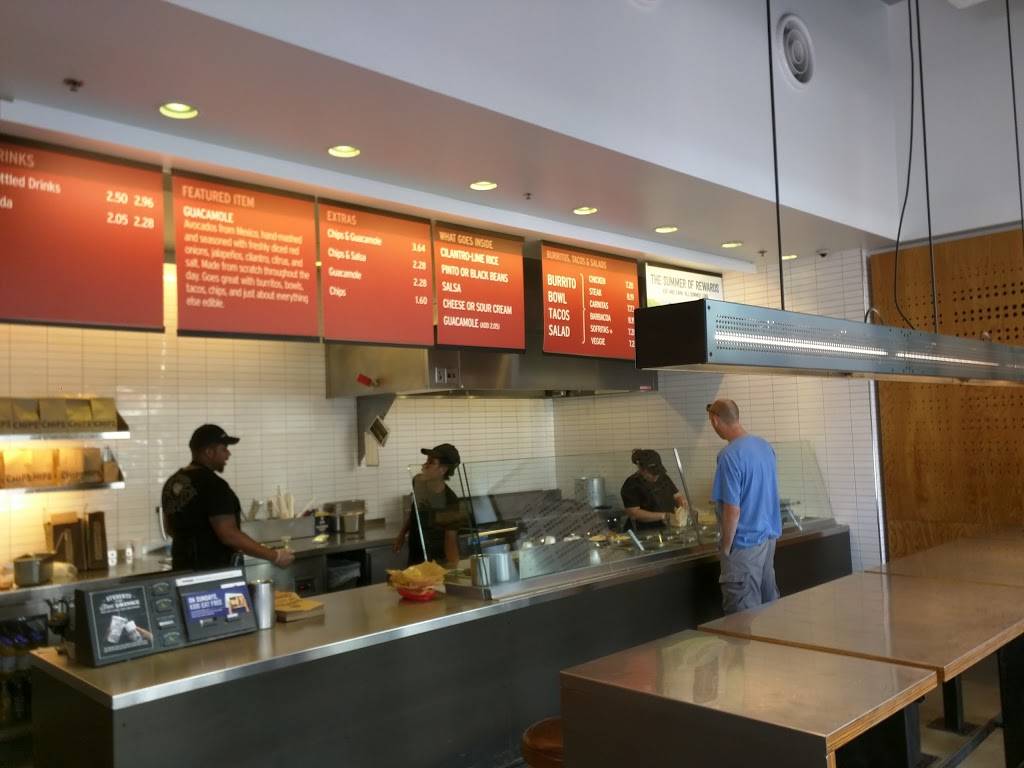Chipotle Mexican Grill | restaurant | 2300 Washington Pl NE Ste 101S, Washington, DC 20018, USA | 2022690394 OR +1 202-269-0394