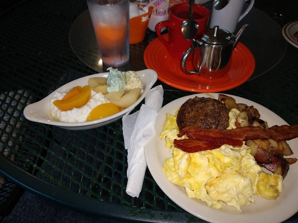 Dixie Diner | restaurant | 1724 Brevard Rd, Hendersonville, NC 28791, USA | 8286975025 OR +1 828-697-5025