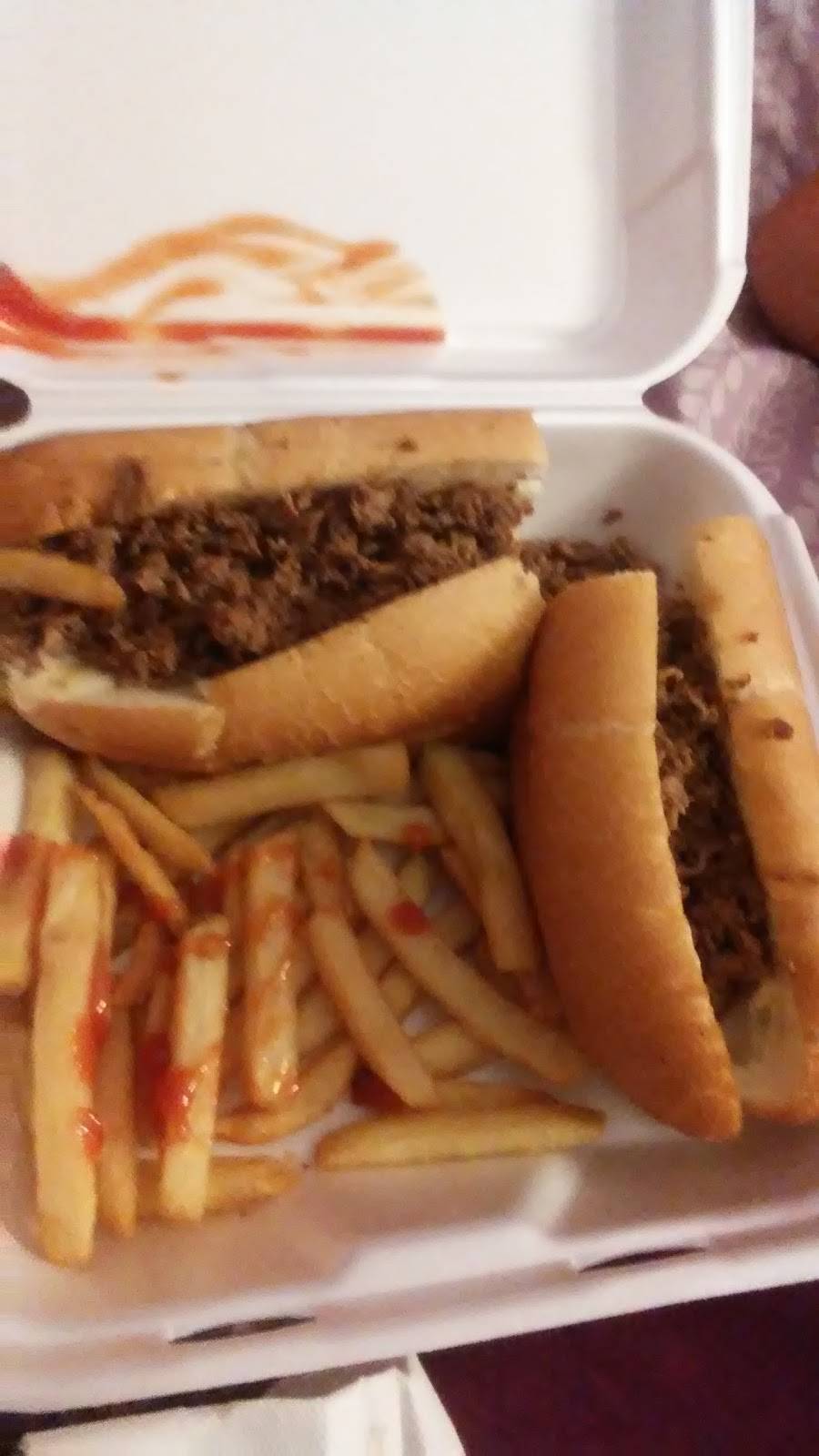 Chriss Pizza | meal delivery | 3701 Haverford Ave, Philadelphia, PA 19104, USA | 2153862344 OR +1 215-386-2344