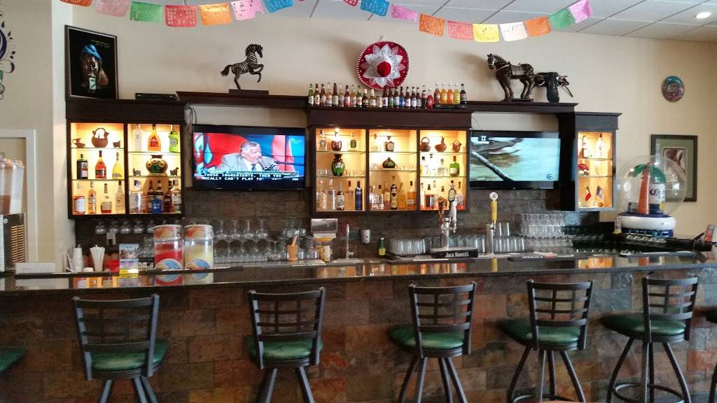 El Mundo De Las Delicias | restaurant | 20 N Sycamore St, Petersburg, VA 23803, USA | 8048359624 OR +1 804-835-9624