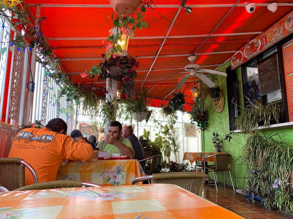 Las Glorias Del Buen Comer | restaurant | 620 Silver Lake Blvd, Los Angeles, CA 90026, USA | 2134849090 OR +1 213-484-9090