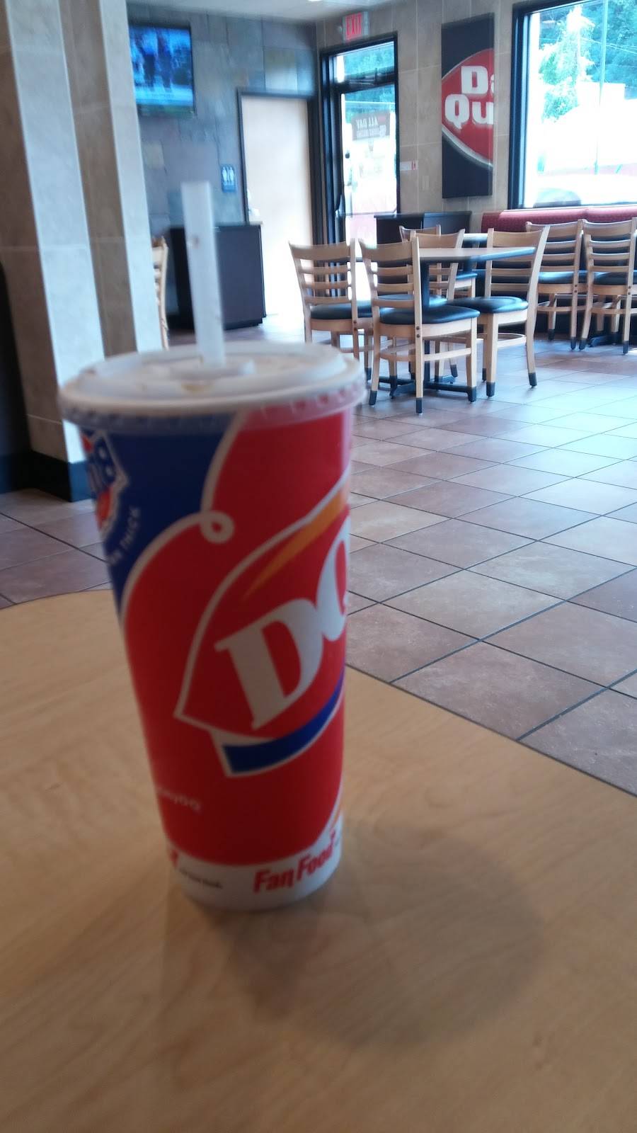 Dairy Queen Grill & Chill | restaurant | 305 Greensburg Rd, New Kensington, PA 15068, USA | 7243373370 OR +1 724-337-3370