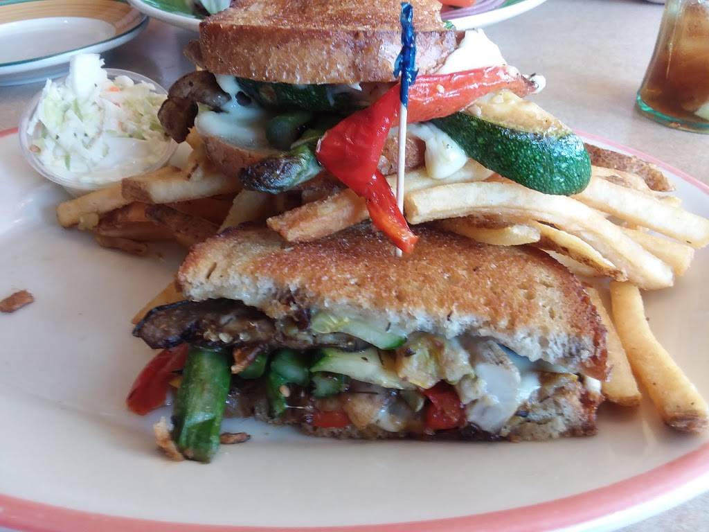 Vernon Diner | restaurant | 453 Hartford Turnpike, Vernon, CT 06066, USA | 8608758812 OR +1 860-875-8812