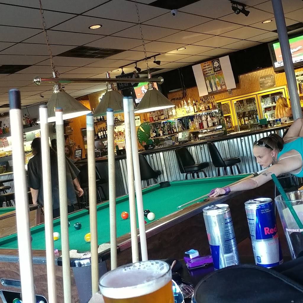 The Rec Room Bar and Grill | restaurant | 14920 Hwy 99 #130, Lynnwood, WA 98087, USA | 4252458899 OR +1 425-245-8899