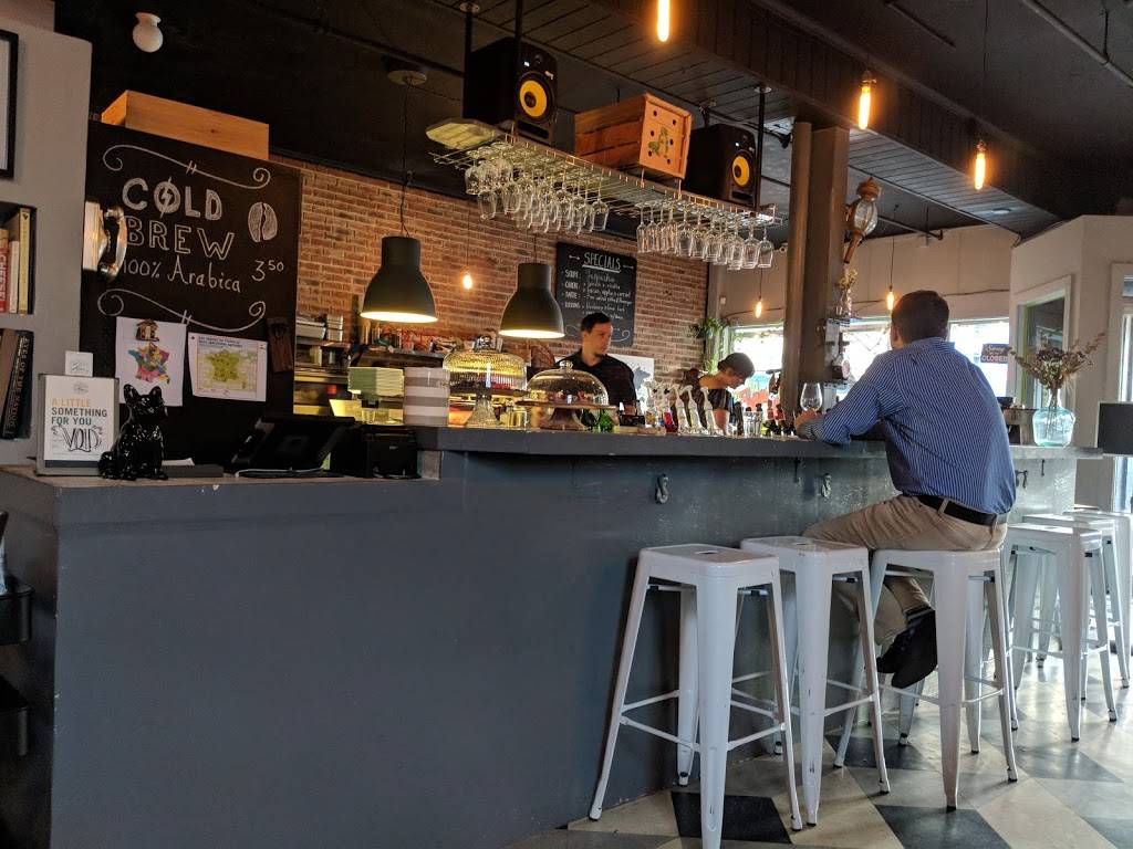 Alpin Bistro | cafe | 15 SW 2nd St, Gainesville, FL 32601, USA | 3522042873 OR +1 352-204-2873