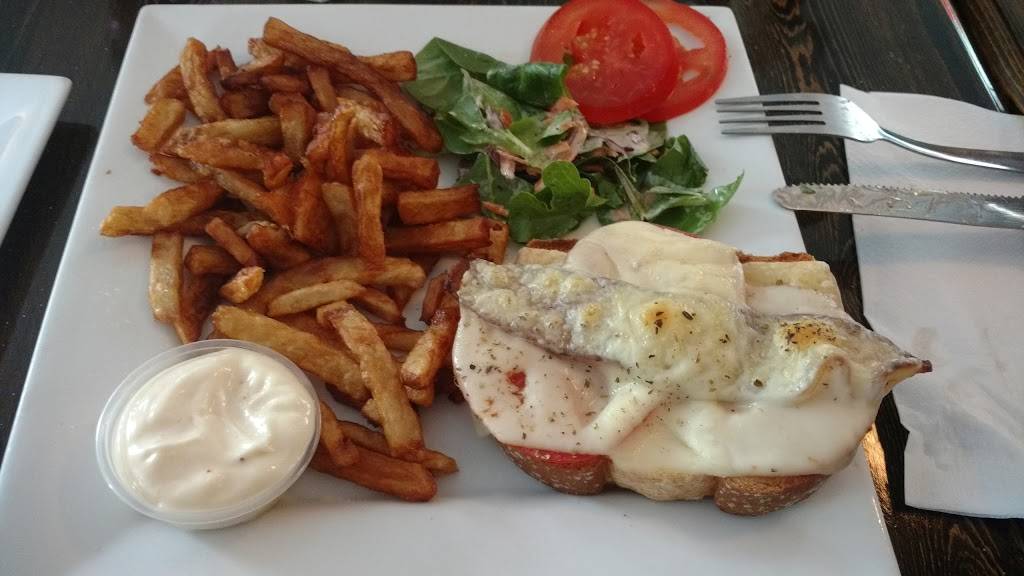 Impressions Cafe Restaurant | restaurant | 895 Rue Saint François Xavier, Terrebonne, QC J6W 1H1, Canada | 4504924774 OR +1 450-492-4774