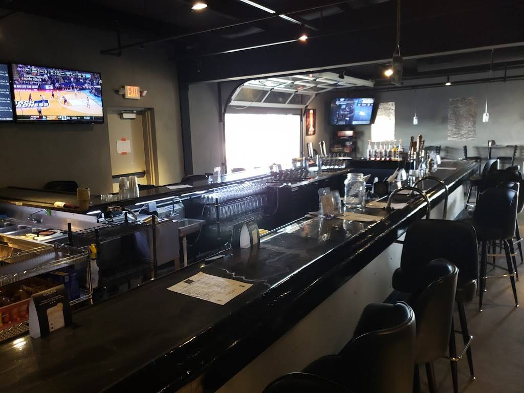 Golden Fox Brewing, LLC | restaurant | 2874 N Dinneen St, Decatur, IL 62526, United States | 2173309993 OR +1 217-330-9993