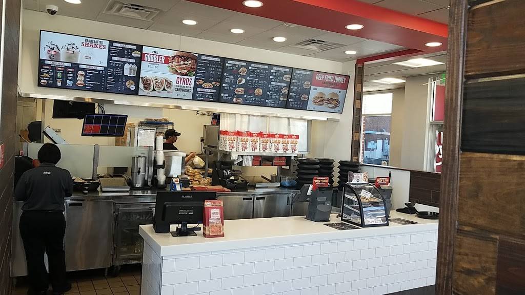 Arbys | restaurant | 3200 W Robinson St, Norman, OK 73069, USA | 4054473506 OR +1 405-447-3506