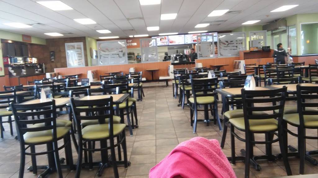 Burger King | restaurant | 5705 Screaming Eagle Blvd, Fort Campbell, TN 42223, USA | 9314316923 OR +1 931-431-6923