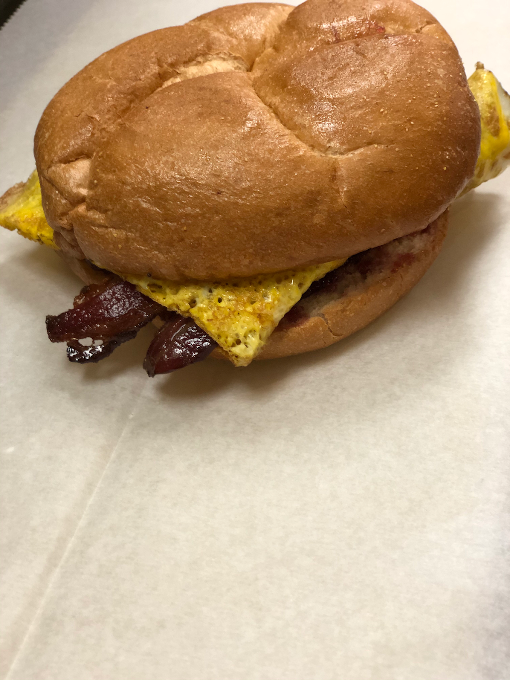 Bmore chicken and grill | restaurant | 1007 Greenmount Ave, Baltimore, MD 21202, USA | 4106247953 OR +1 410-624-7953