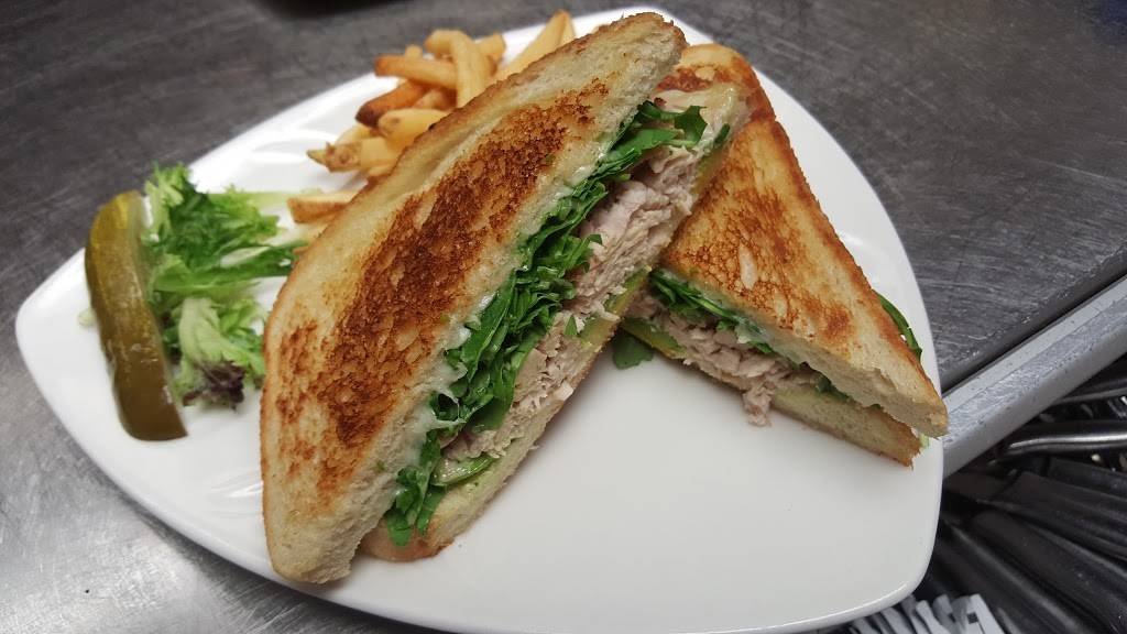 OBricks Irish Pub & Martini Bar / The Grill at OBricks | restaurant | 427 12th St W, Bradenton, FL 34205, USA | 9418968860 OR +1 941-896-8860