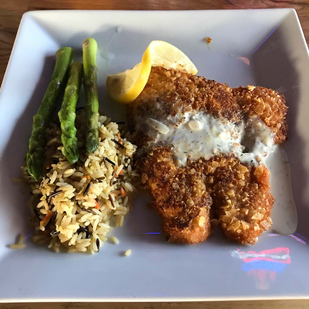 The Docks | restaurant | 1165 Ed Hembree Dr, Scottsboro, AL 35769, USA | 2565743071 OR +1 256-574-3071