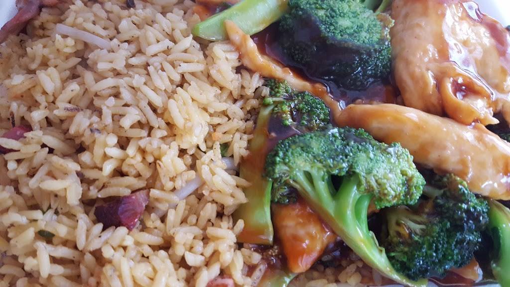 Wok n Roll | restaurant | 3504, 909 Carmans Rd, Massapequa, NY 11758, USA | 5167978899 OR +1 516-797-8899