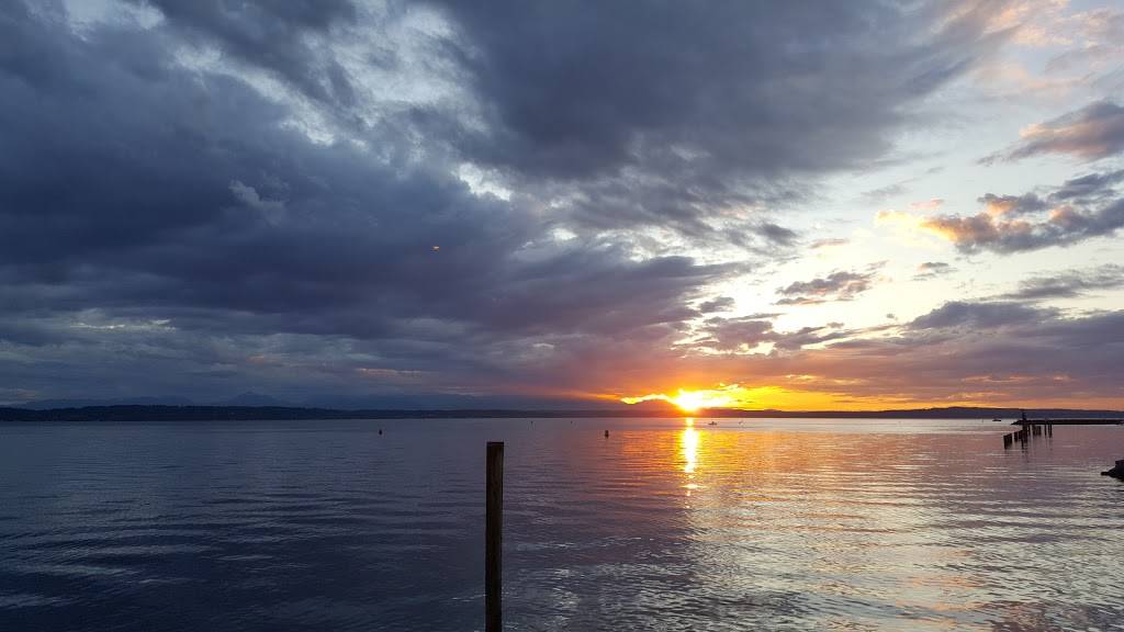 Rays Boathouse | restaurant | 6049 Seaview Ave NW, Seattle, WA 98107, USA | 2067893770 OR +1 206-789-3770