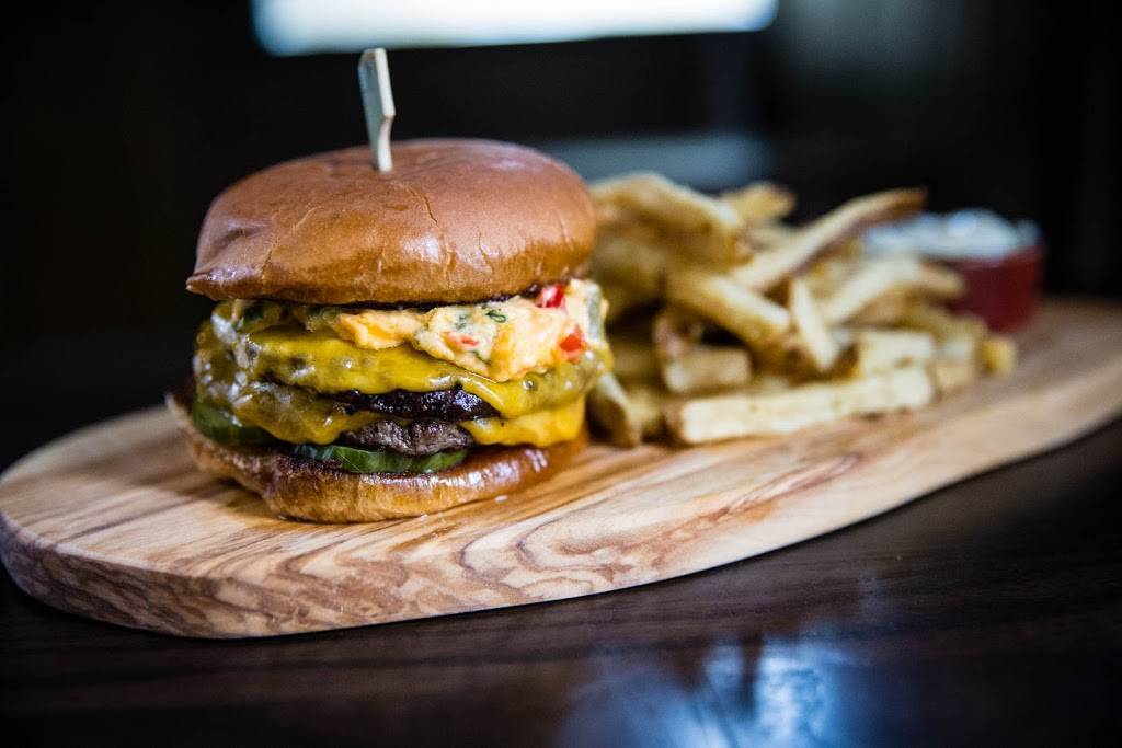 The Swill Inn | restaurant | 415 N Milwaukee Ave, Chicago, IL 60654, USA | 3125263952 OR +1 312-526-3952