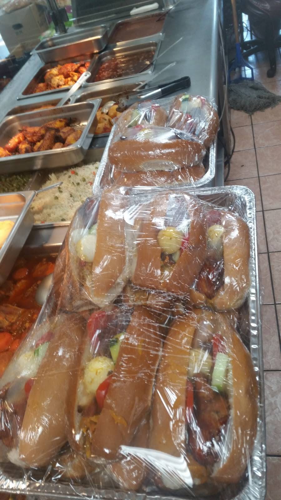 Deli Pupuseria Salvadoreña | restaurant | 16 Dawn Dr, Centereach, NY 11720, USA | 6312856736 OR +1 631-285-6736