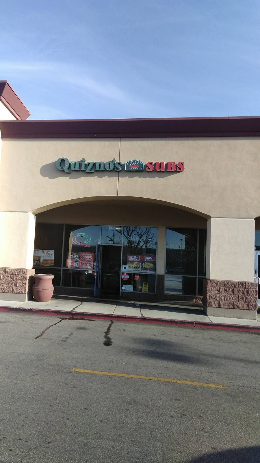 Quiznos | restaurant | 9867 Magnolia Ave Ste B, Riverside, CA 92503, USA | 9513594435 OR +1 951-359-4435