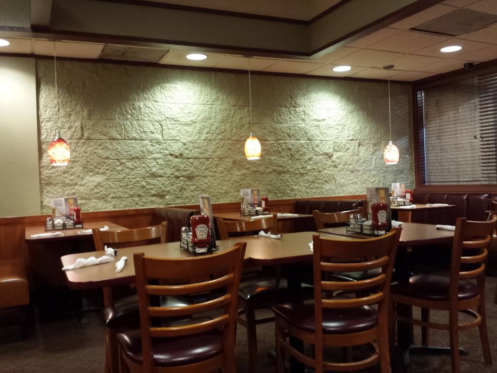 Dennys | restaurant | 1617 SW 74th St, Oklahoma City, OK 73159, USA | 4056855414 OR +1 405-685-5414