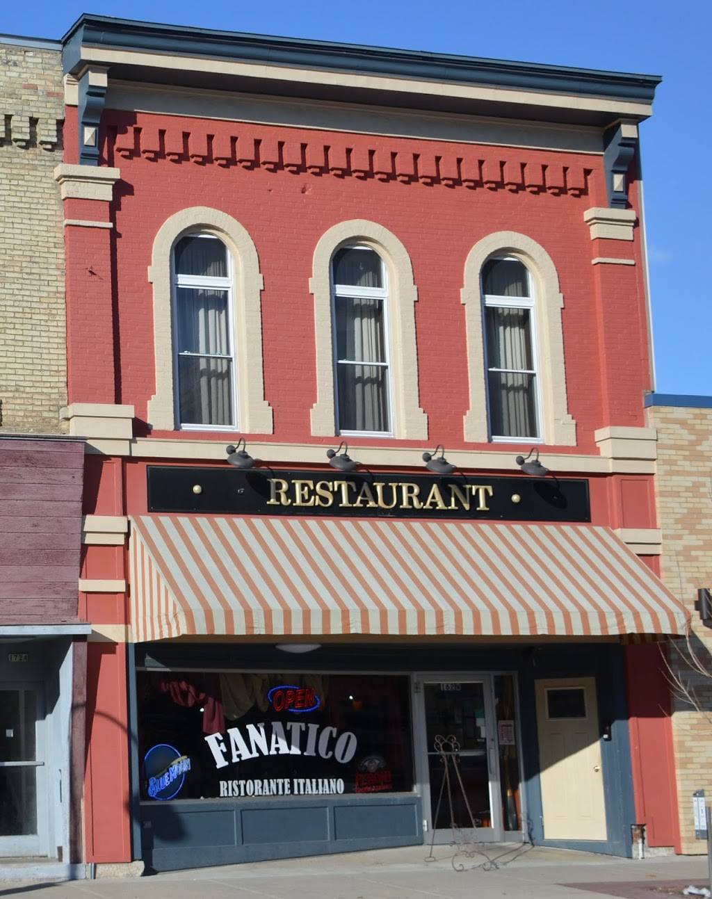 Fanatico | restaurant | 162 W Main St, Whitewater, WI 53190, USA | 2624720747 OR +1 262-472-0747