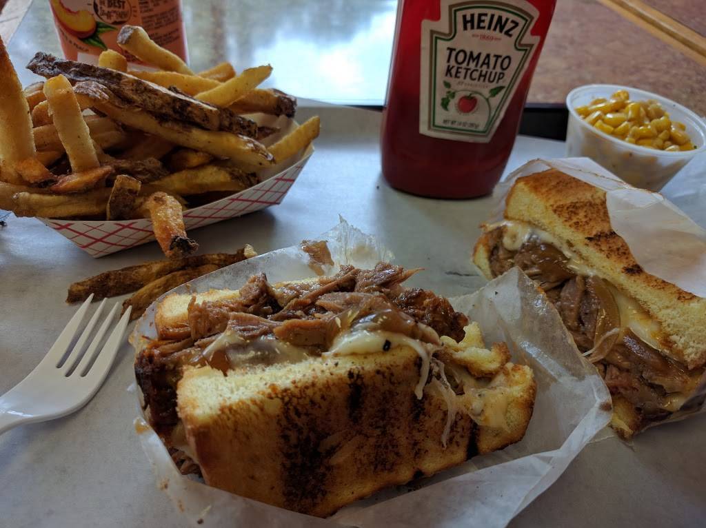 Sempre Fame Gourmet Grill and BBQ Restaurant & Catering | restaurant | 374 Tulip Ave, Floral Park, NY 11001, USA | 5164887900 OR +1 516-488-7900