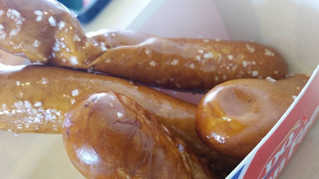 Dairy Queen Grill & Chill | restaurant | 950 Division St, Cobourg, ON K9A 5J5, Canada | 9053779280 OR +1 905-377-9280