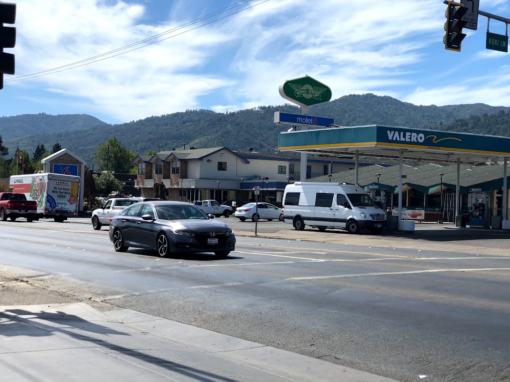 In-N-Out Burger | restaurant | 1351 N State St, Ukiah, CA 95482, USA | 8007861000 OR +1 800-786-1000