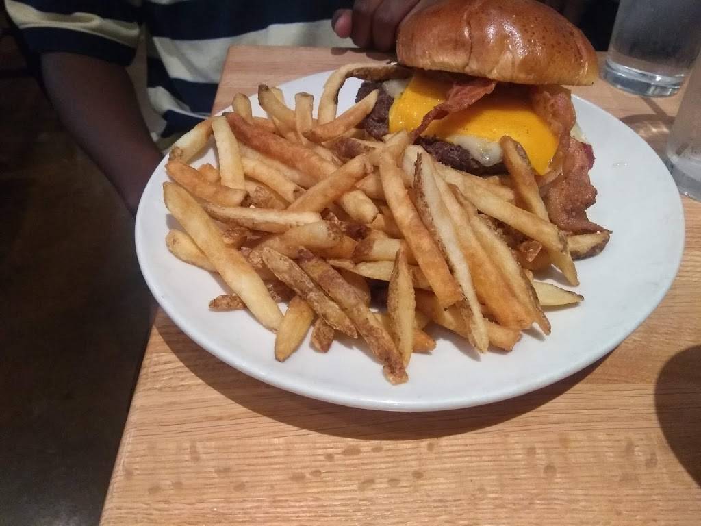 Cotton Patch Cafe | restaurant | 793 N Hwy 77, Waxahachie, TX 75165, USA | 9729231221 OR +1 972-923-1221