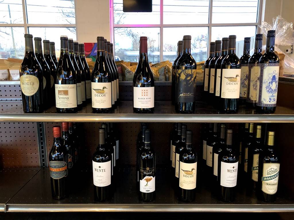 Toucan Louies Cafe and Roastery | restaurant | 2753 Rozzelles Ferry Rd, Charlotte, NC 28208, USA | 9802099791 OR +1 980-209-9791