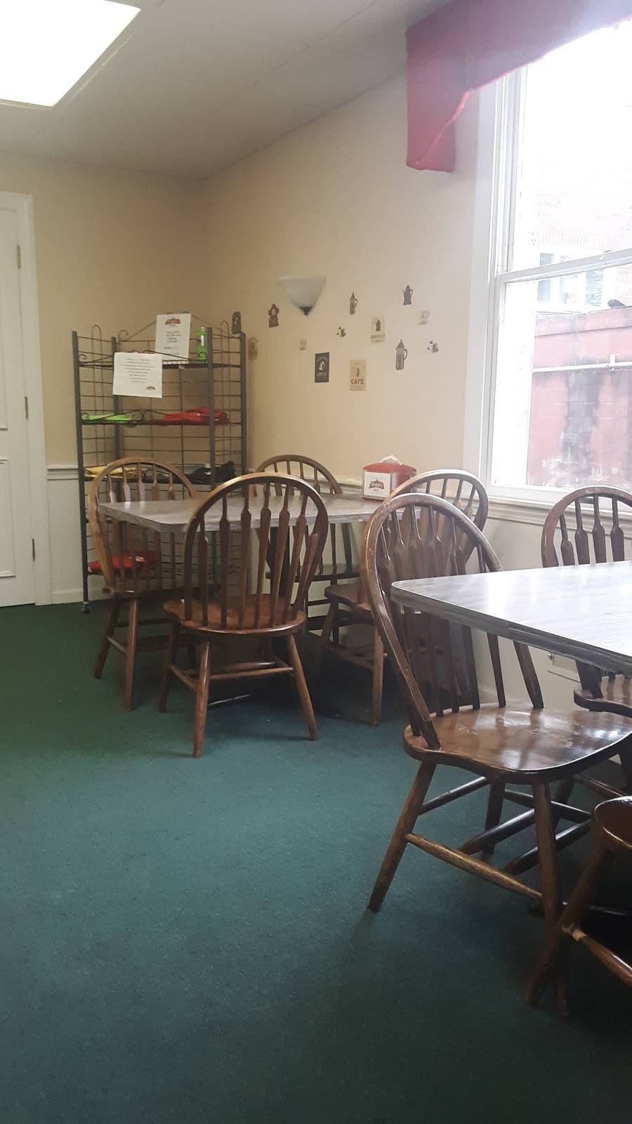 Maggies Donuts | restaurant | OH-305, Hiram, OH 44234, USA | 3309779009 OR +1 330-977-9009