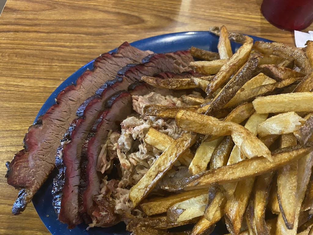 Rafter J BBQ and Cajun Eats | restaurant | 507 SW Access Rd, Iowa Park, TX 76367, USA | 9405924913 OR +1 940-592-4913