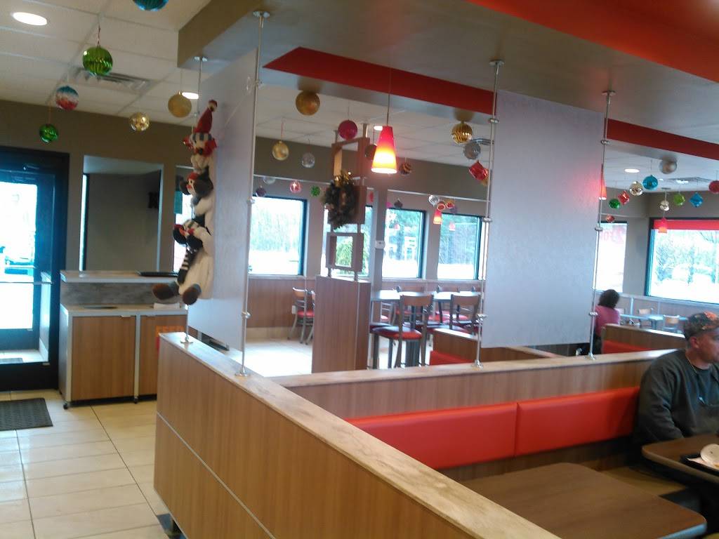 Burger King | restaurant | 3100 Gratiot Ave, Marysville, MI 48040, USA | 8103646390 OR +1 810-364-6390