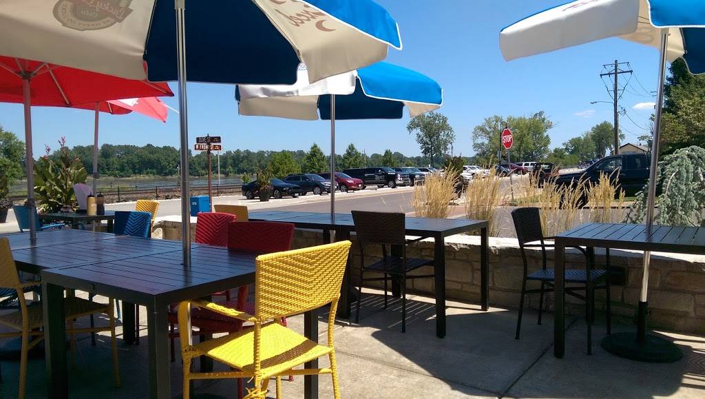 Sugarfire Smoke House | restaurant | 512 W Front St, Washington, MO 63090, USA | 6364325550 OR +1 636-432-5550