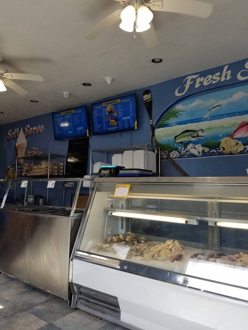 World Famous Rib Shack & Seafood | restaurant | 7506 NW 17th Ave, Miami, FL 33147, USA | 7865587068 OR +1 786-558-7068