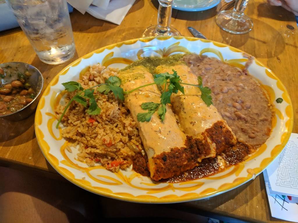 Lupe Tortilla | restaurant | 240 Bass Pro Dr, Round Rock, TX 78665, USA | 5129752440 OR +1 512-975-2440