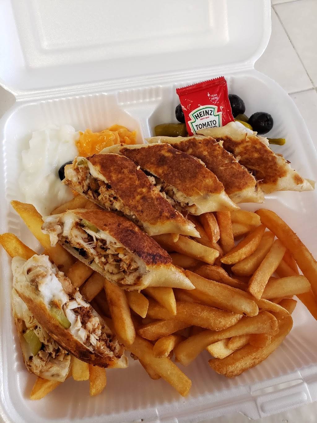 shawarmaplus resturant | restaurant | 1712 W Orangethorpe Ave, Fullerton, CA 92833, USA | 7144005365 OR +1 714-400-5365