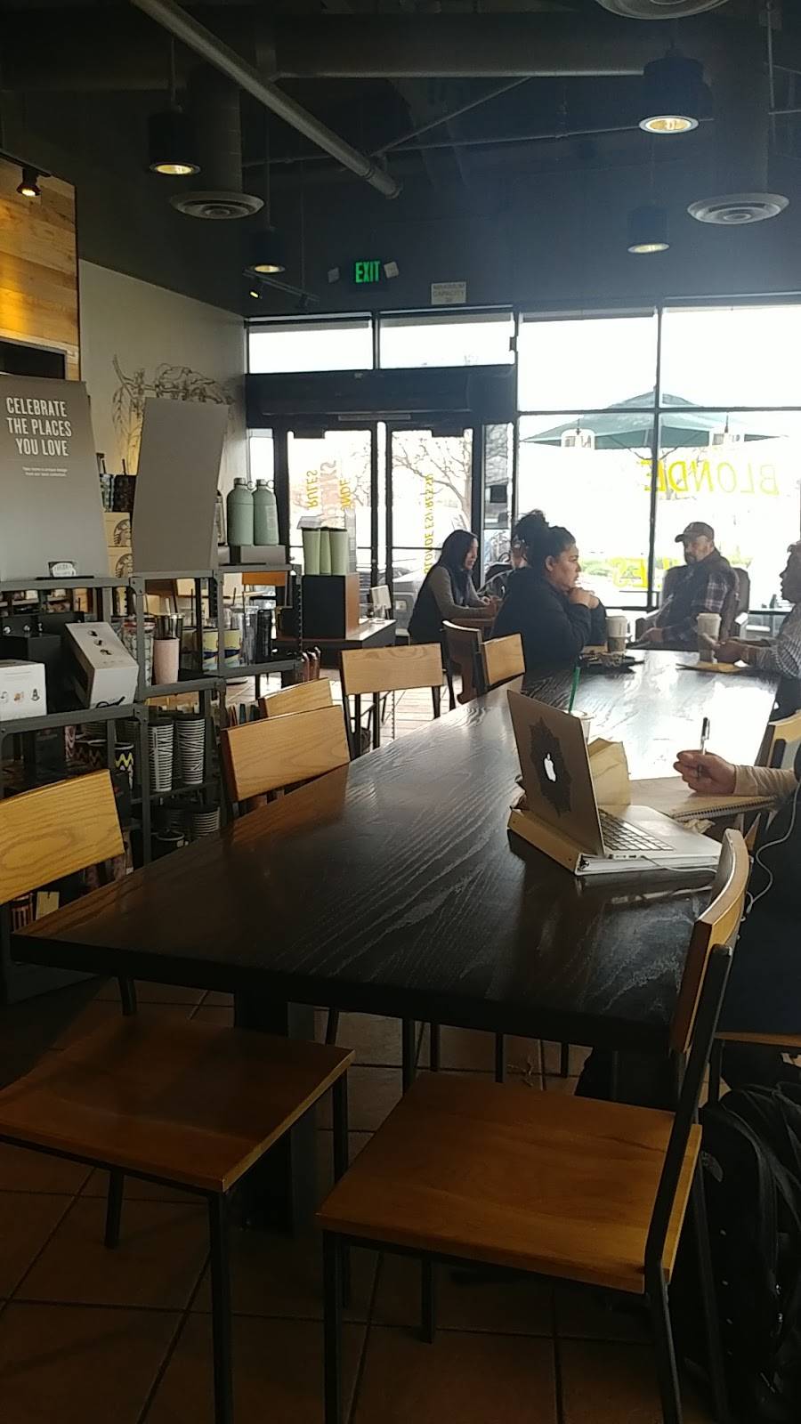 Starbucks | cafe | 2870 W Monte Vista Ave, Turlock, CA 95380, USA | 2096682450 OR +1 209-668-2450